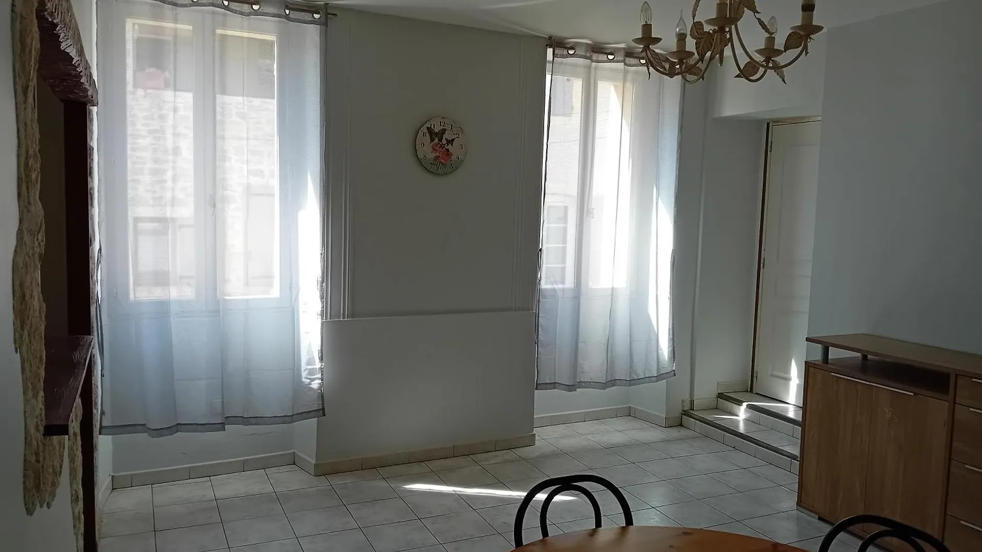 Gite A Partager Chambre Pour 1 A 2 Personnes Cruis