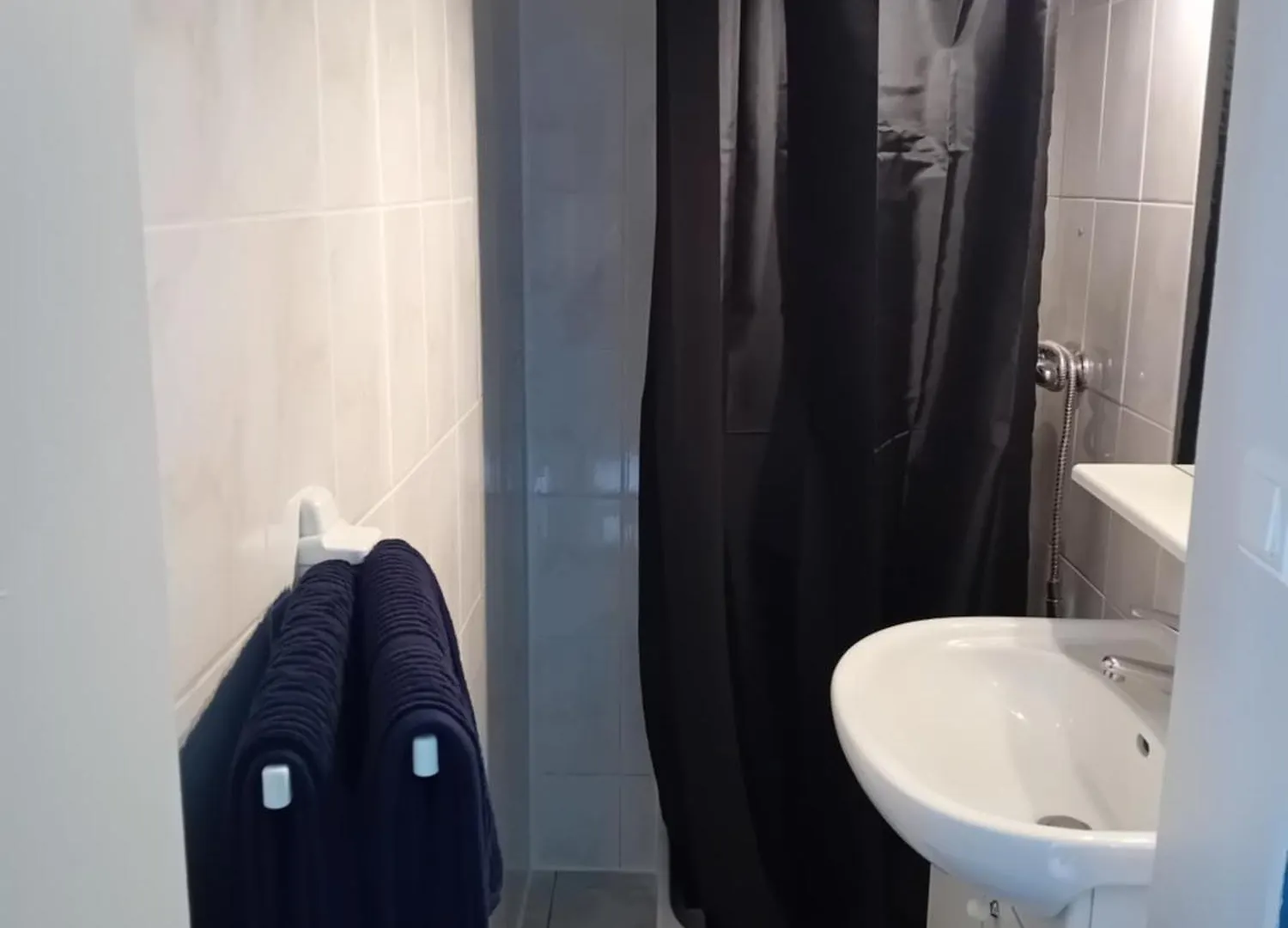 Apartment Gite A Partager Chambre Pour 1 A 2 Personnes Cruis